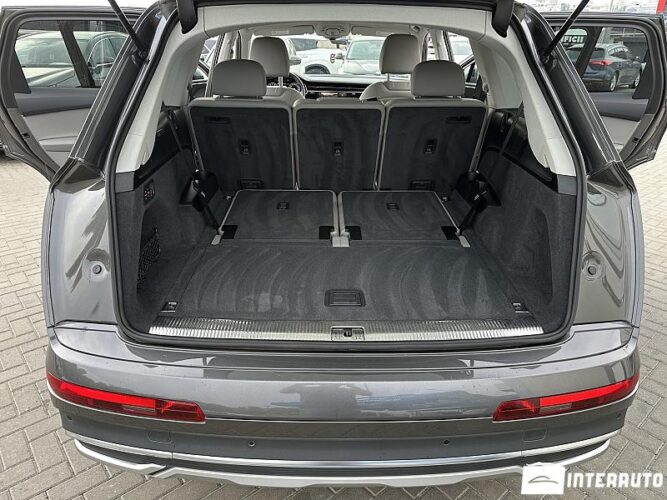 Audi Q7 58 audi Q7 2020
