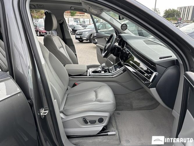 Audi Q7 51 audi Q7 2020