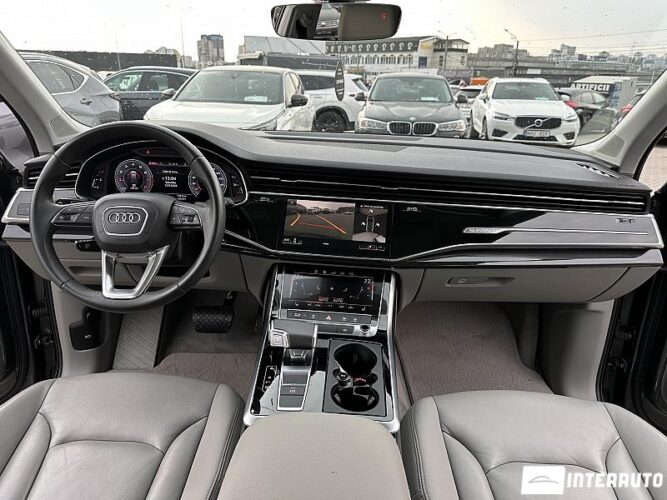 Audi Q7 41 audi Q7 2020