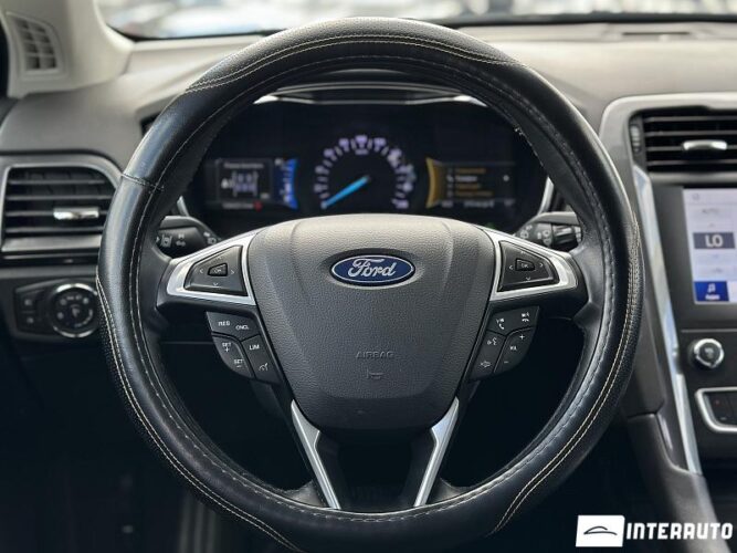 ford Mondeo 2021