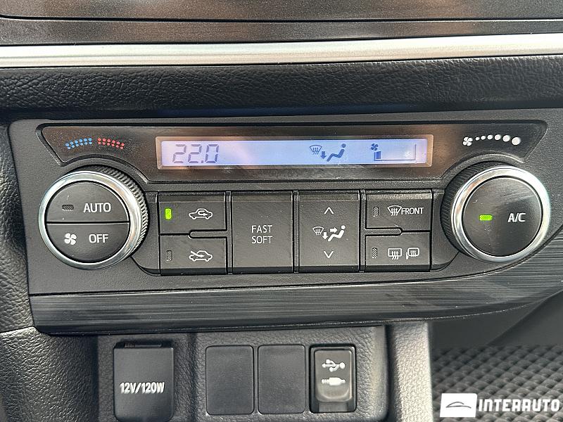 toyota Auris 2014