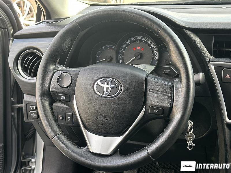 toyota Auris 2014