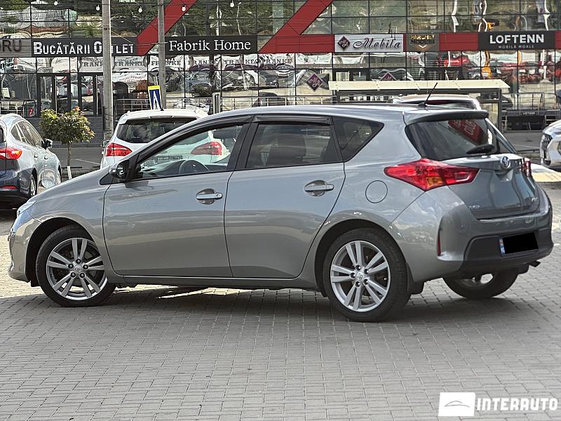 toyota Auris 2014