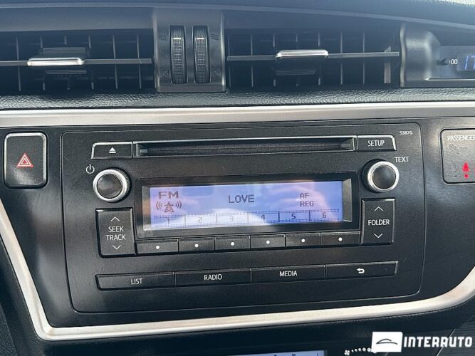 toyota Auris 2014
