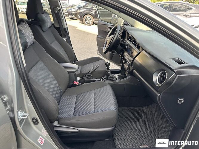 toyota Auris 2014