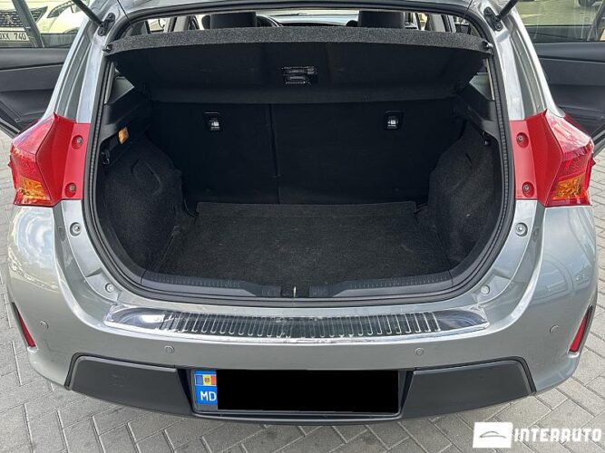 toyota Auris 2014