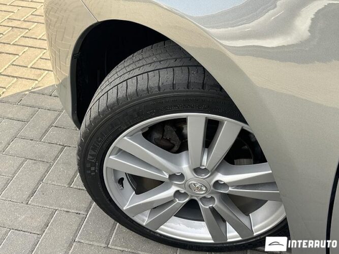 toyota Auris 2014