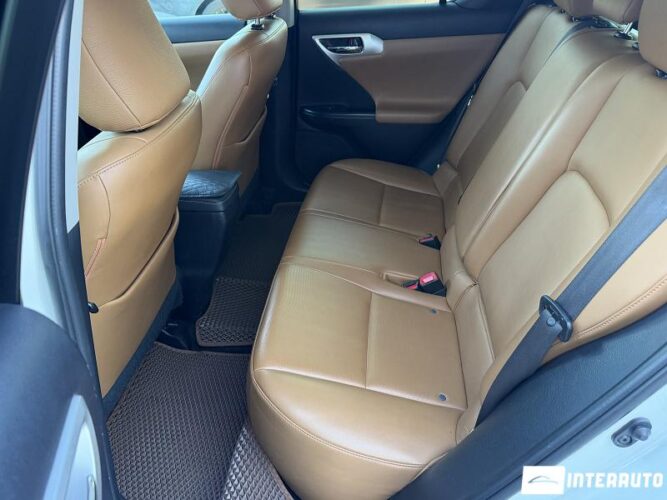 lexus CT 200h 2013