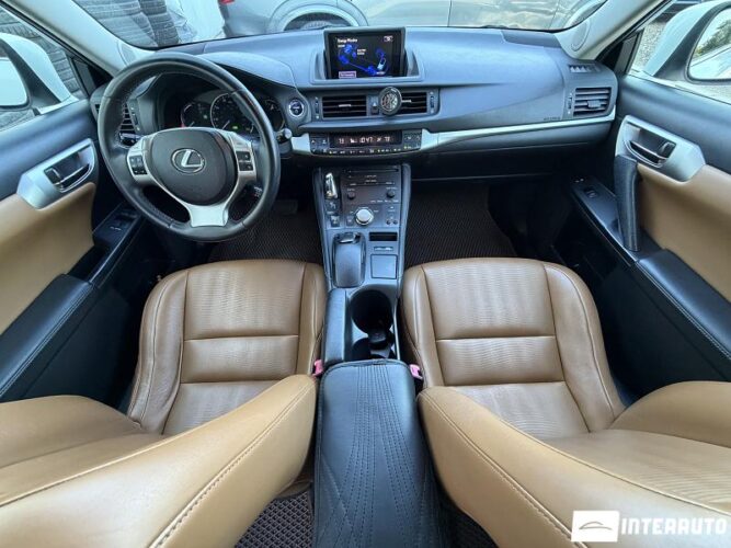 lexus CT 200h 2013