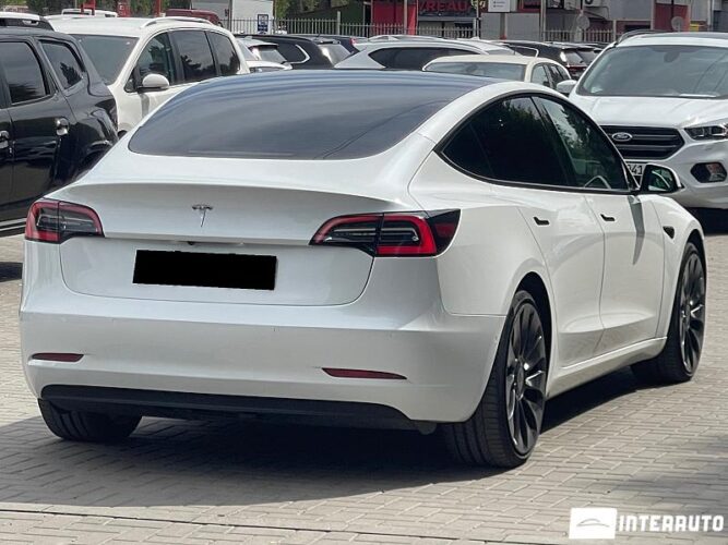 tesla Model 3 2022