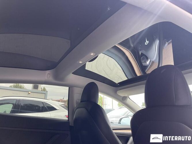 tesla Model 3 2022