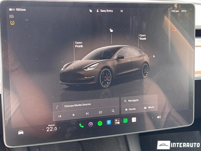 tesla Model 3 2022