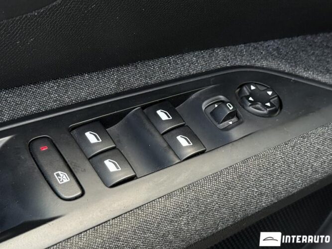 peugeot 5008 2018
