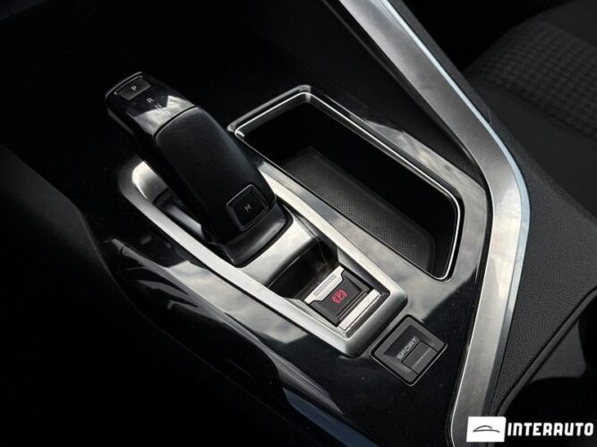 peugeot 5008 2018