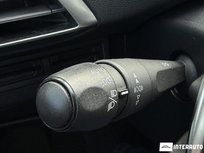 peugeot 5008 2018