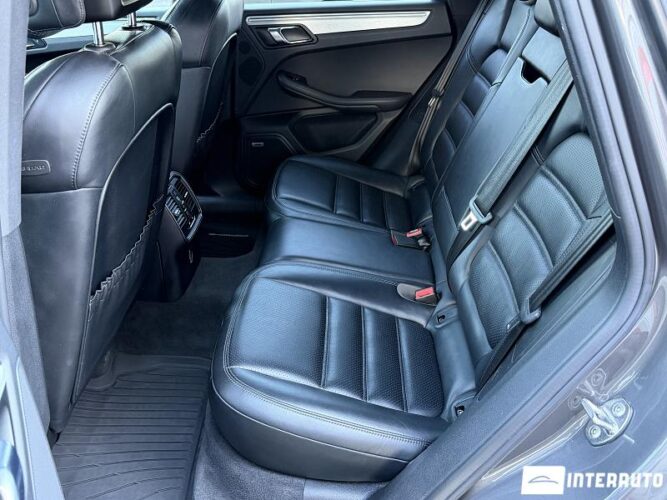 Porsche Macan 51 porsche Macan 2018