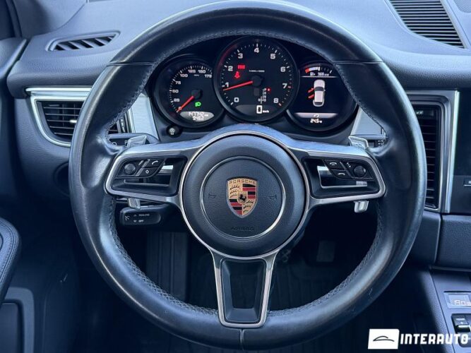 Porsche Macan 44 porsche Macan 2018