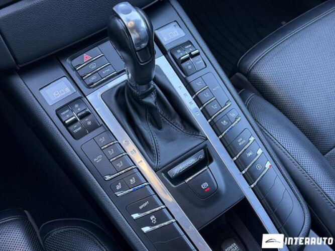 Porsche Macan 48 porsche Macan 2018