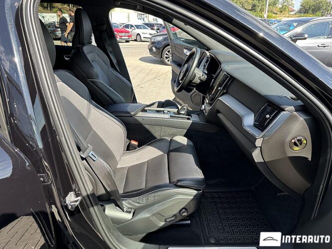 volvo XC 60 2021