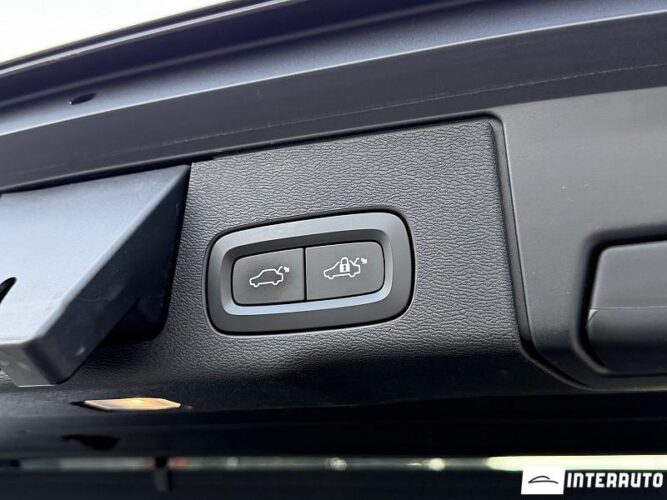 volvo XC 60 2018