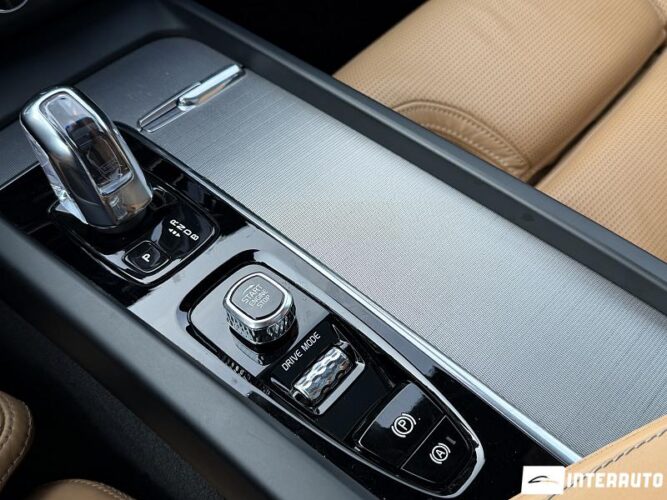 volvo XC 60 2018