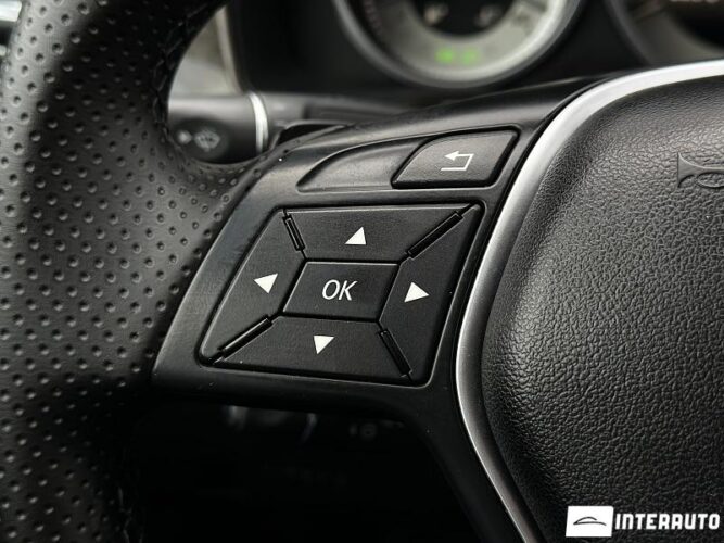 Mercedes E 200 44 mercedes E 200 2013
