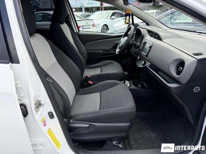 Toyota Yaris 29 toyota Yaris 2017
