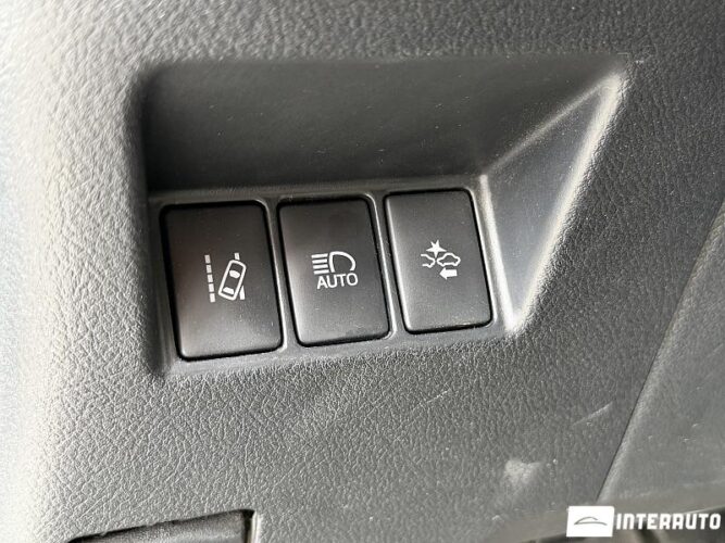 Toyota Yaris 33 toyota Yaris 2017