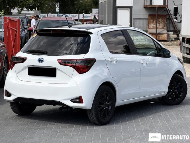 Toyota Yaris 26 toyota Yaris 2017