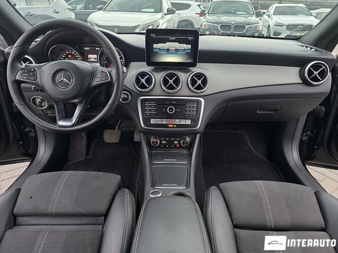Mercedes CLA 180d 36 mercedes CLA 180d 2017