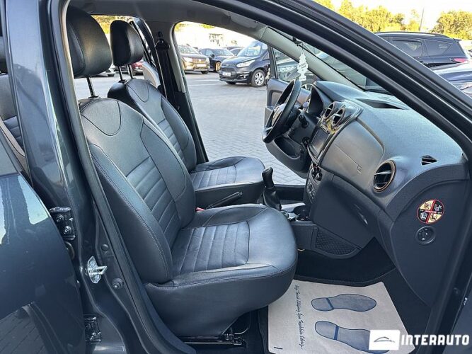 Dacia Sandero Stepway 44 dacia Sandero Stepway 2017