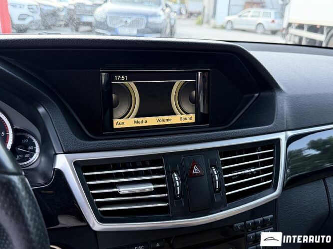 Mercedes E 220 40 mercedes E 220 2010
