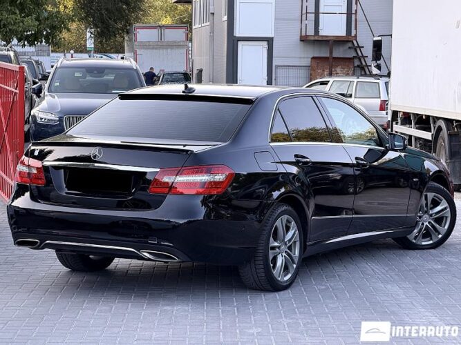 Mercedes E 220 32 mercedes E 220 2010
