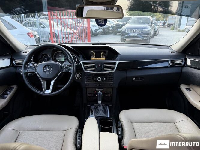 Mercedes E 220 37 mercedes E 220 2010