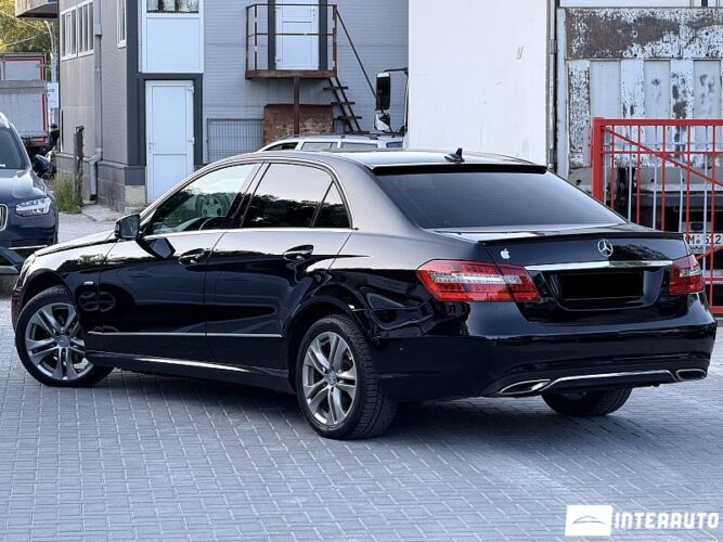 Mercedes E 220 30 mercedes E 220 2010