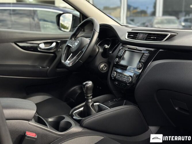 nissan Qashqai 2020