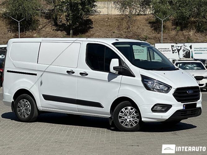 Ford Transit 2018 doar la InterAuto