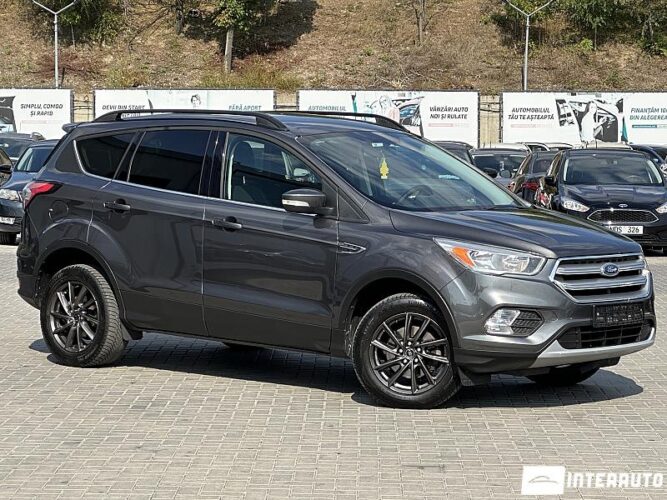 Ford Kuga 2017 doar la InterAuto