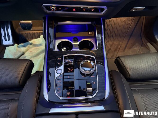 bmw X7 4.0i 2024