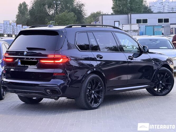 bmw X7 4.0i 2024