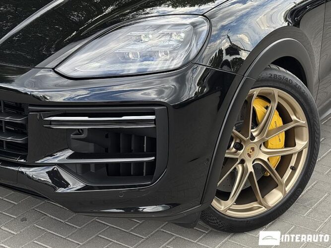 porsche Cayenne Turbo E-Hybrid Coupe 2024