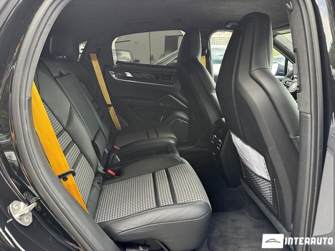 porsche Cayenne Turbo E-Hybrid Coupe 2024