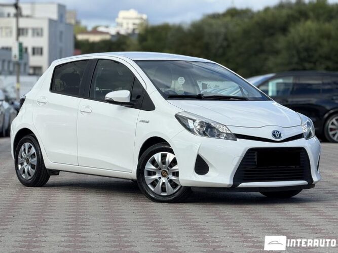 Toyota Yaris 32 toyota Yaris 2013