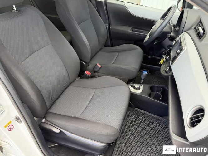 Toyota Yaris 42 toyota Yaris 2013