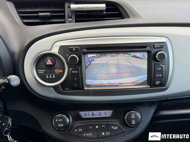 Toyota Yaris 39 toyota Yaris 2013