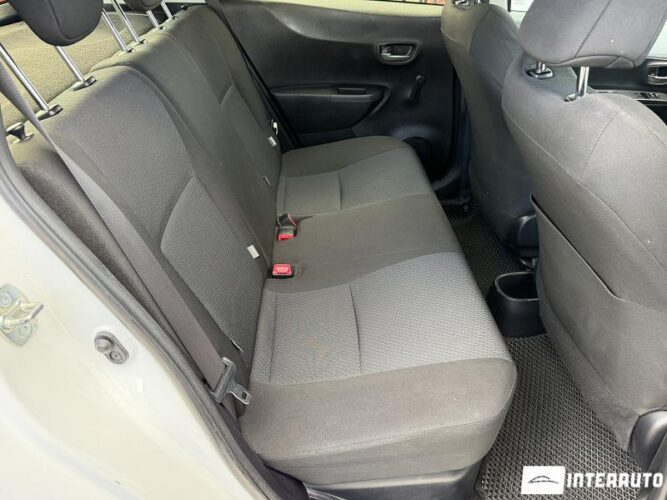 Toyota Yaris 44 toyota Yaris 2013
