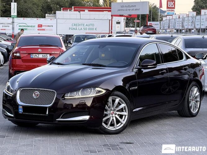Jaguar XF 2013 doar la InterAuto