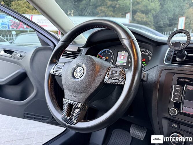 Volkswagen Jetta 36 volkswagen Jetta 2013