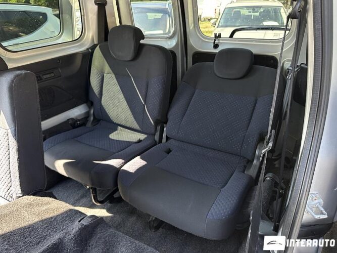 nissan NV200 2011