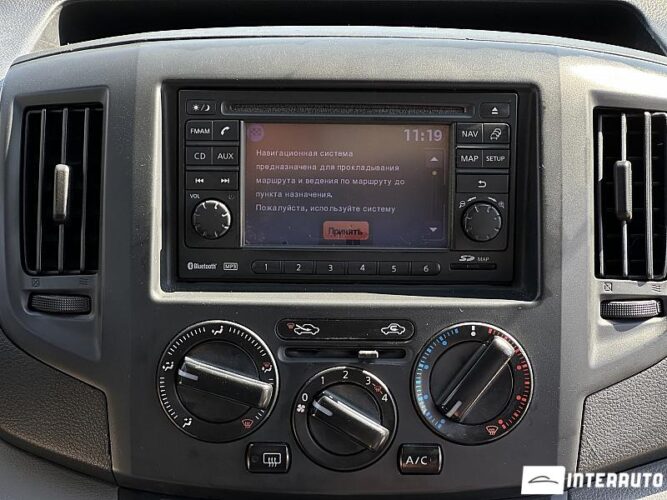 nissan NV200 2011